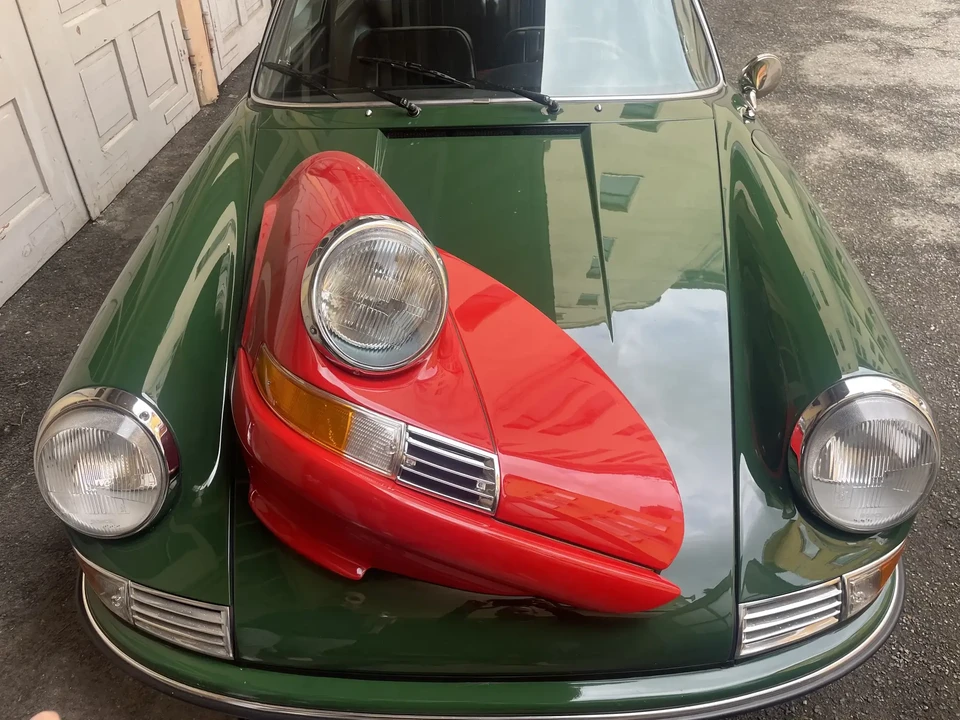 Porsche 911 - Image 21 of 31