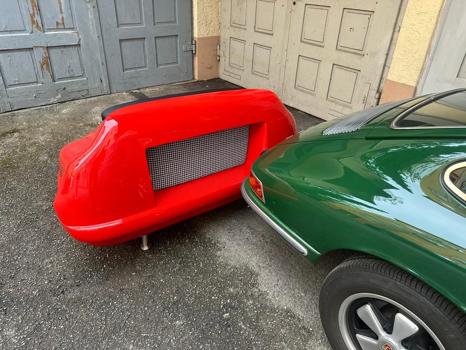Porsche 911 - Image 29 of 31