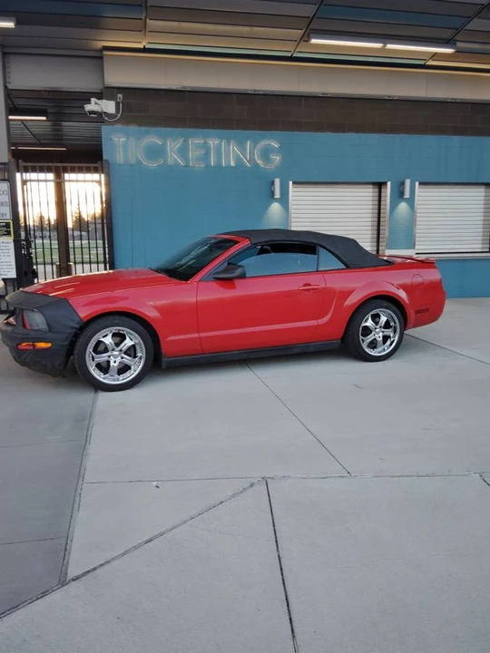 2007 Ford S197 Mustang - Image 2 of 9