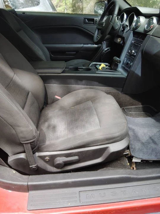 2007 Ford S197 Mustang - Image 9 of 9