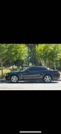 2010 Ford S197 Mustang - Image 3 of 10