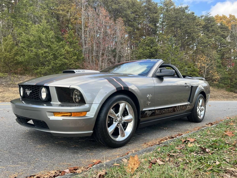 2009 Ford S197 Mustang GT - Image 14 of 15