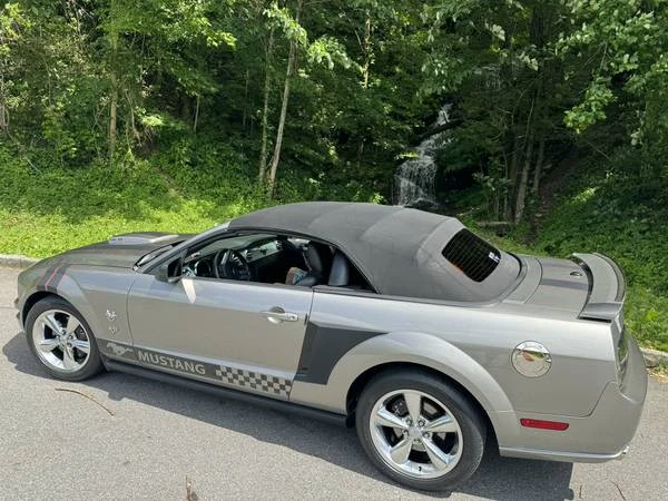 2009 Ford S197 Mustang - Image 10 of 21
