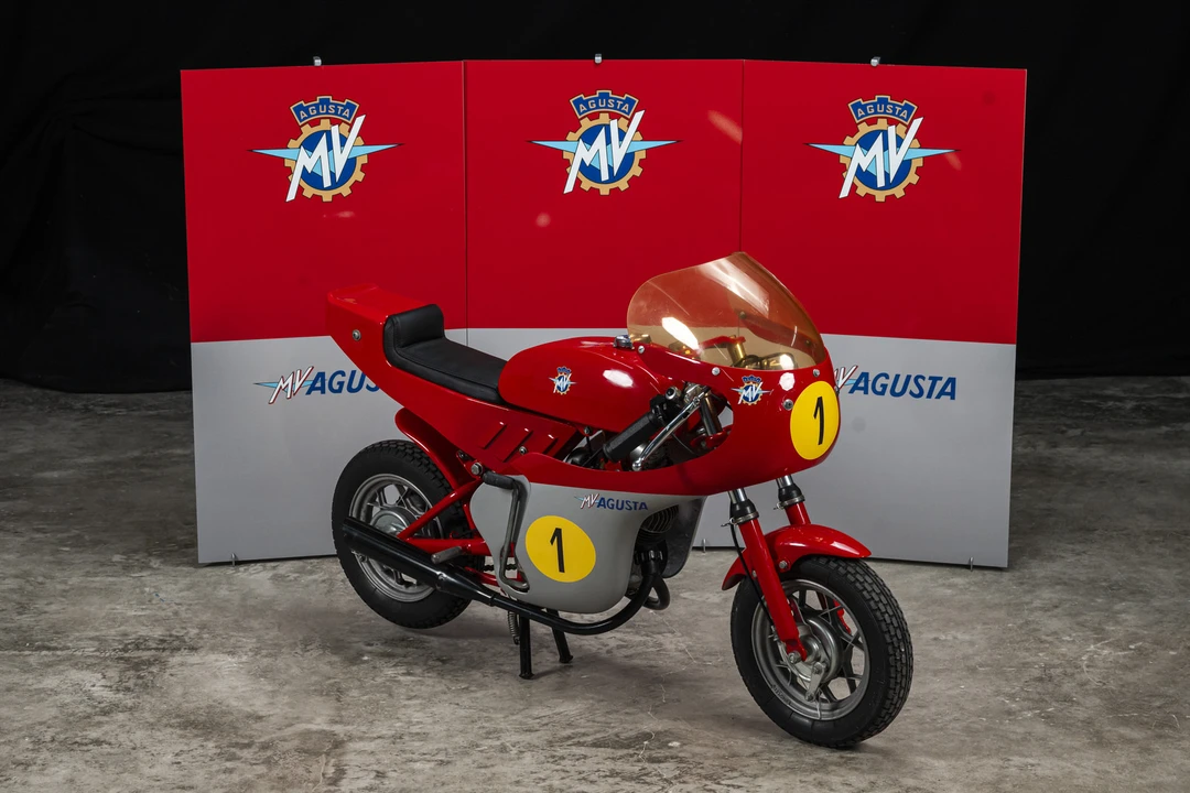 MV Agusta - Image 4 of 31
