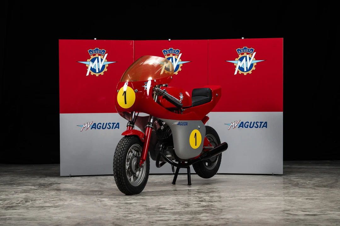 MV Agusta - Image 21 of 31