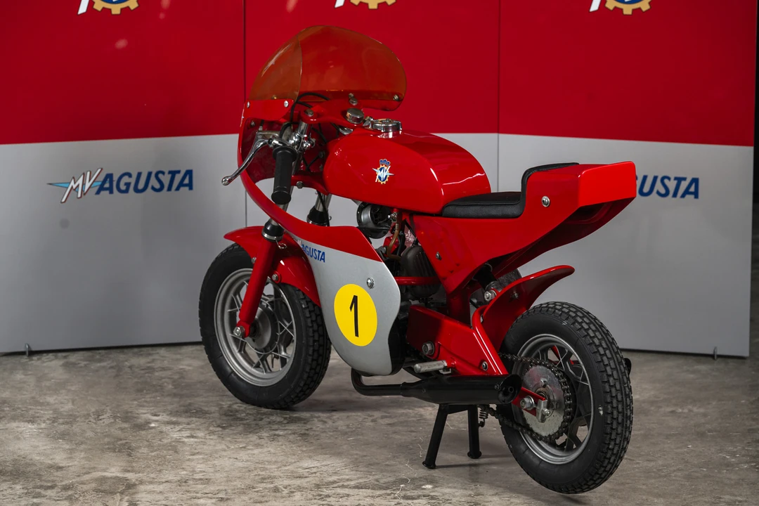 MV Agusta - Image 15 of 31