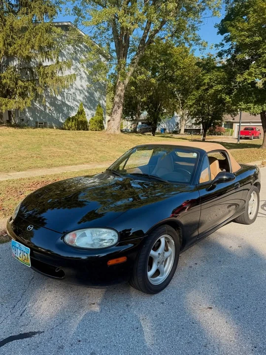 1999 Mazda NB MX-5 Miata - Image 8 of 10