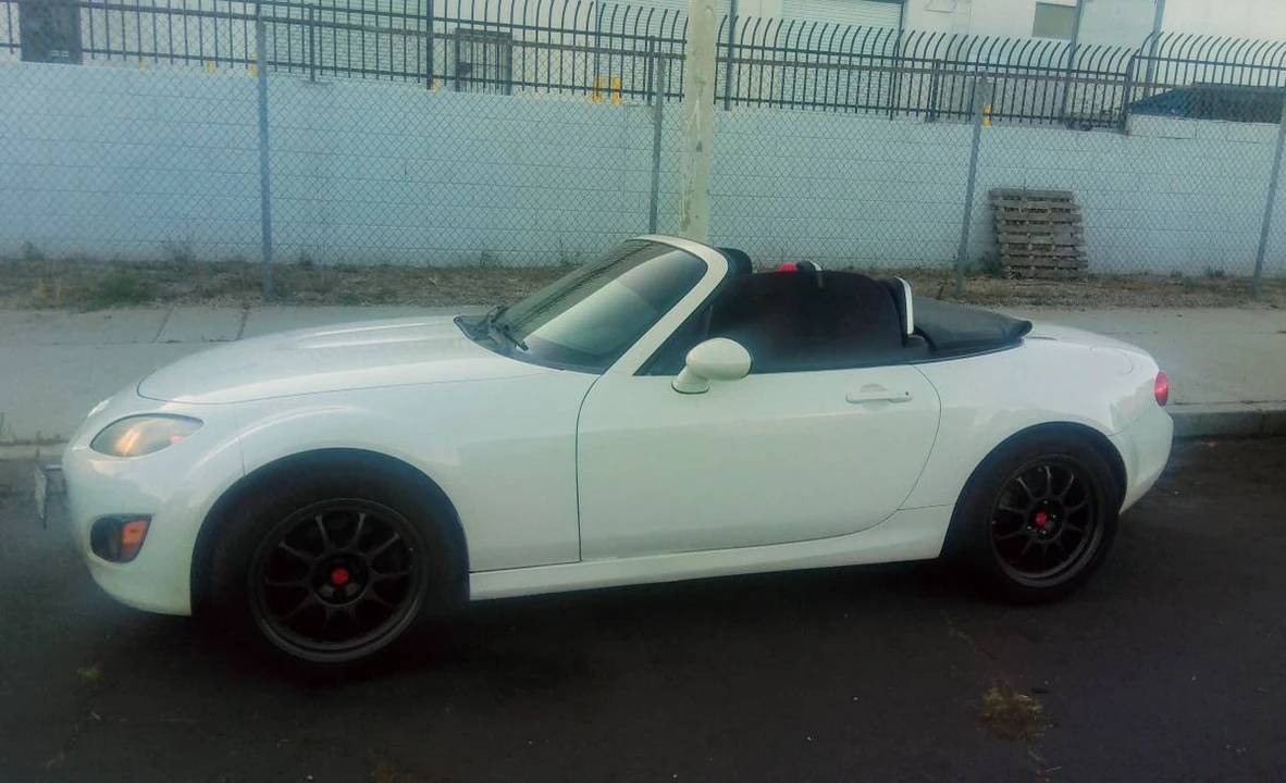 2009 Mazda NC MX-5 Miata - Image 2 of 5