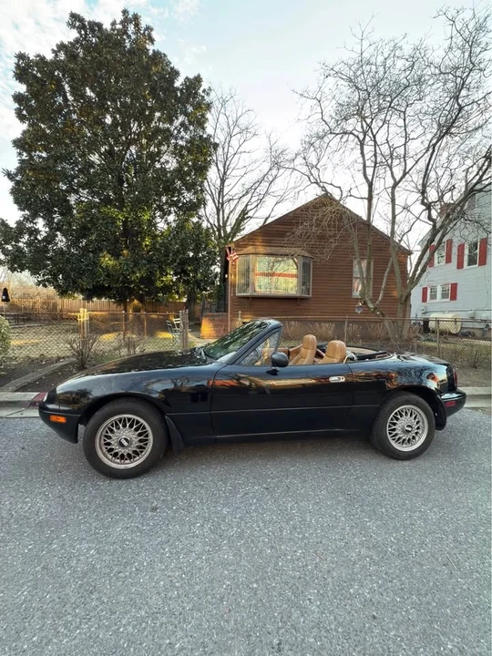 1992 Mazda NA MX-5 Miata - Image 5 of 9