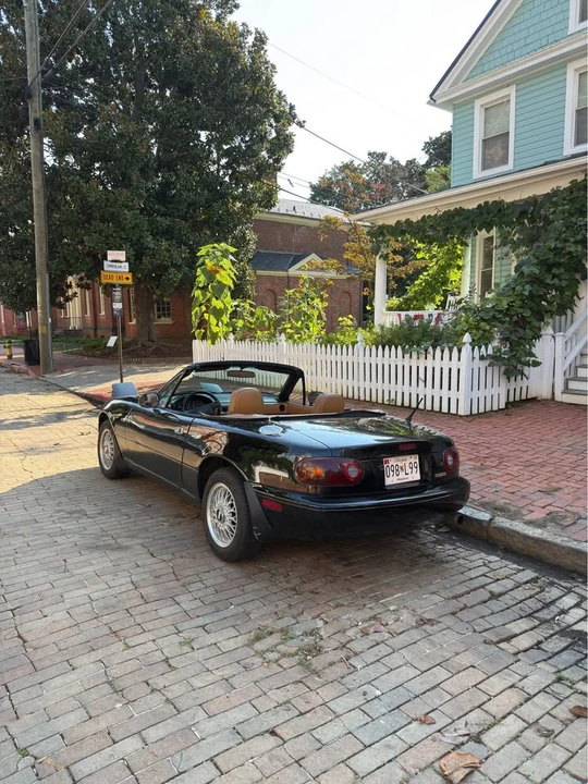1992 Mazda NA MX-5 Miata - Image 9 of 10