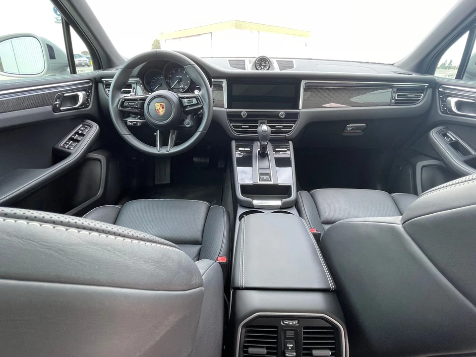 2022 Porsche Macan GTS - Image 6 of 11