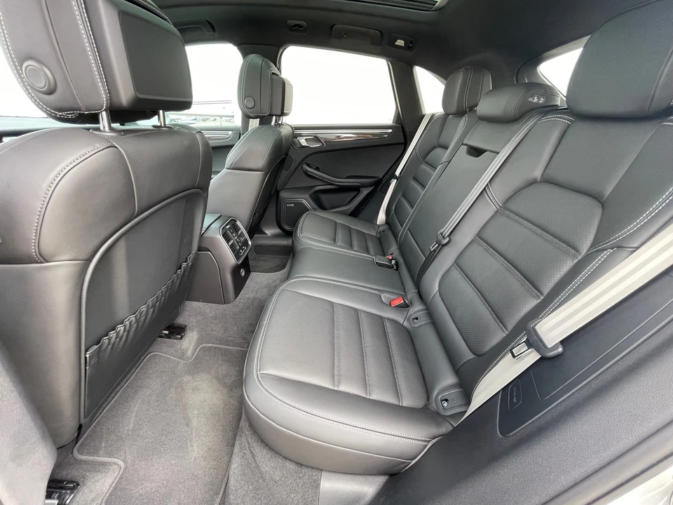 2022 Porsche Macan GTS - Image 7 of 11