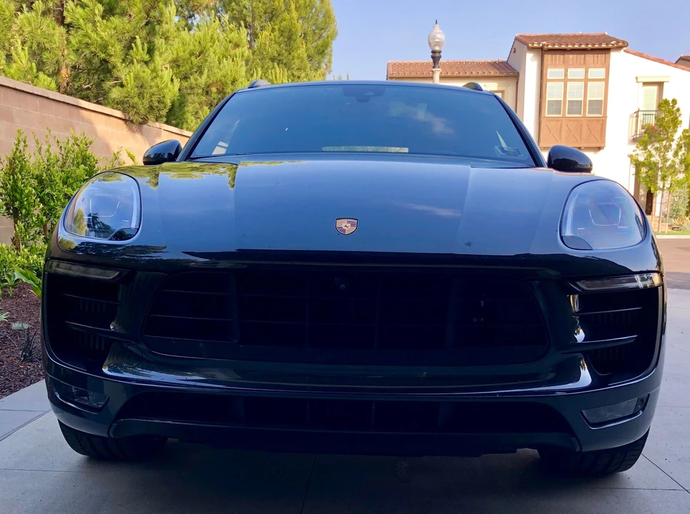 Porsche Macan GTS - Image 2 of 5