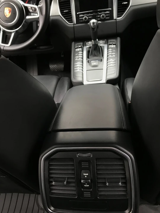 2015 Porsche Macan Turbo - Image 11 of 13