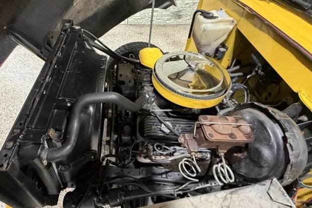 Mack - Image 8 of 10