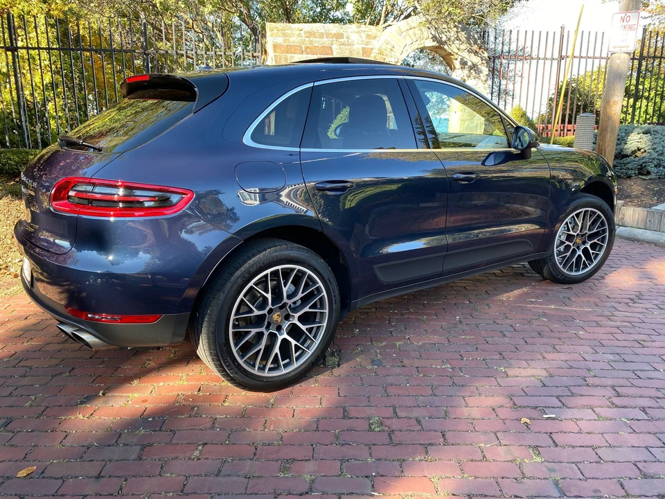 2015 Porsche Macan S - Image 8 of 12