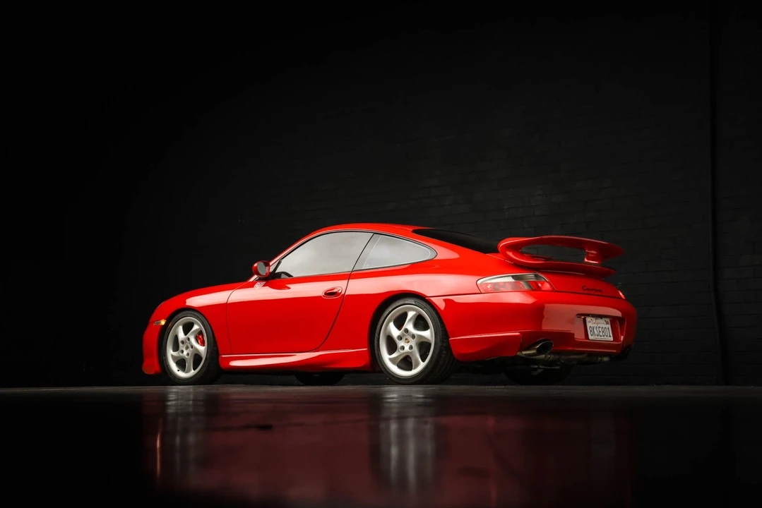 1999 Porsche 996 Carrera - Image 10 of 31