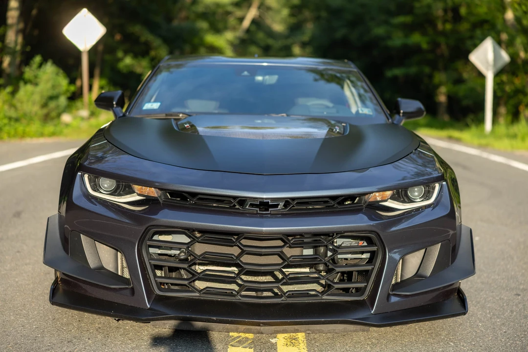 2022 Chevrolet Camaro ZL1 6th Gen - Image 12 of 31