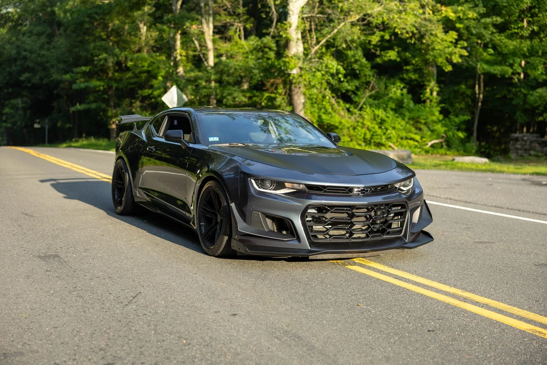 2022 Chevrolet Camaro ZL1 6th Gen - Image 13 of 31