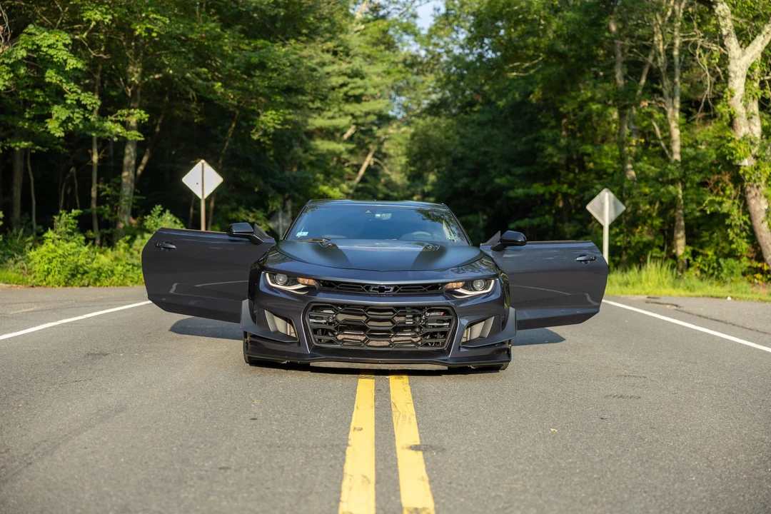 2022 Chevrolet Camaro ZL1 6th Gen - Image 31 of 31