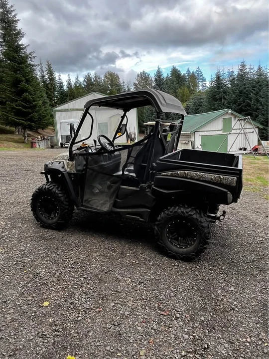 Mahindra - Image 7 of 8