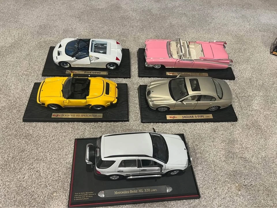 Parts & Memorabilia Scale Models - Image 7 of 7