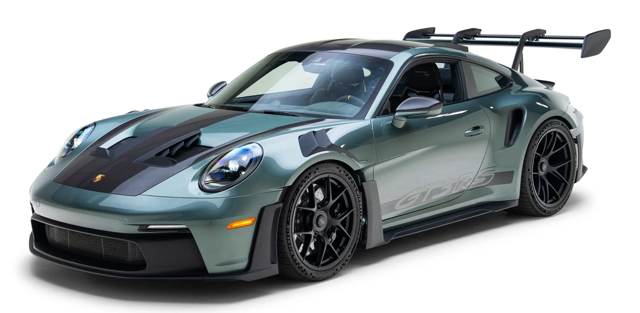 2025 Porsche 992 GT3 RS - Image 3 of 31
