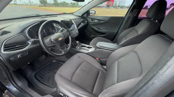 2017 Chevrolet Malibu - Image 13 of 17