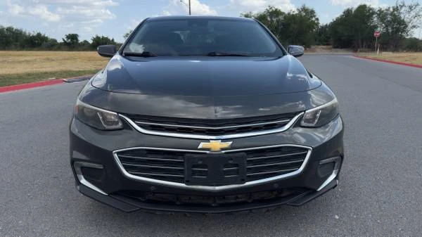 2017 Chevrolet Malibu - Image 2 of 17