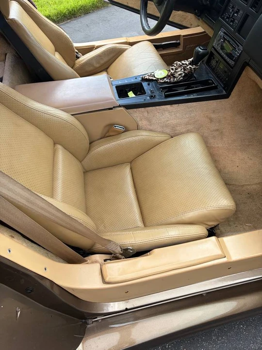 1986 Chevrolet Corvette C4 - Image 6 of 7