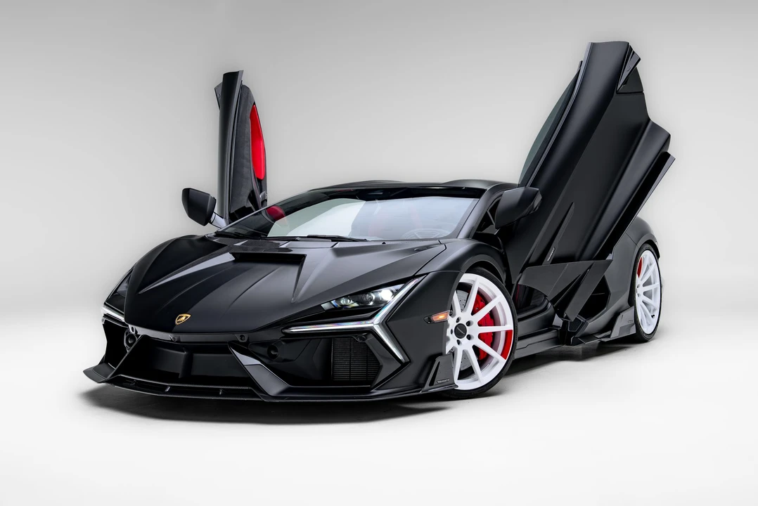 2024 Lamborghini Revuelto - Image 28 of 31