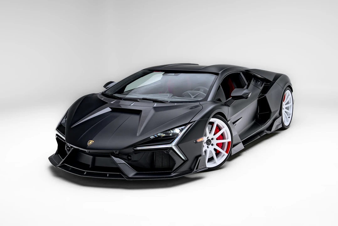 2024 Lamborghini Revuelto - Image 5 of 31