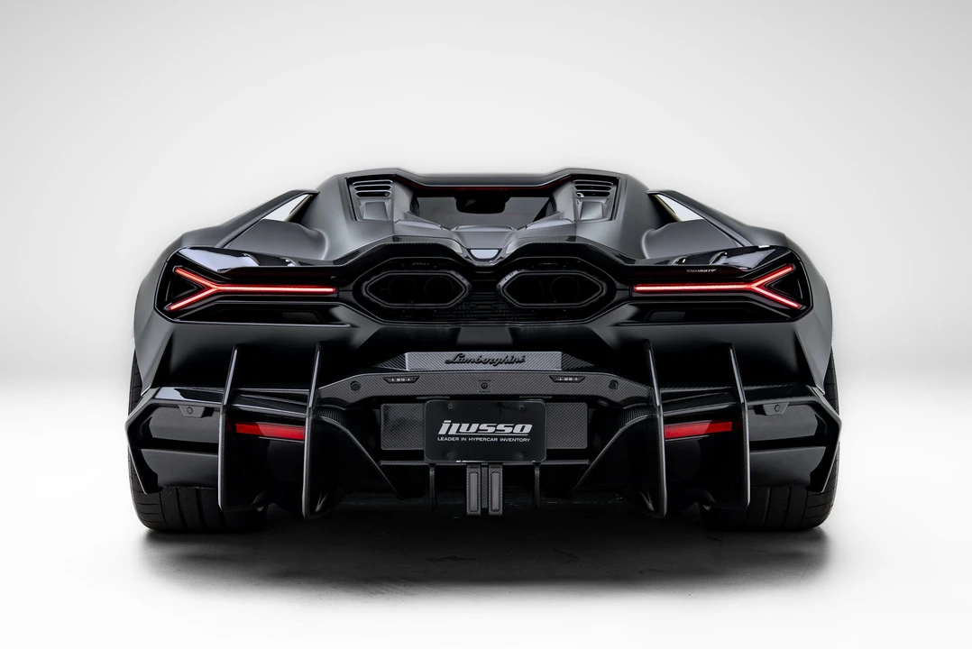 2024 Lamborghini Revuelto - Image 19 of 31