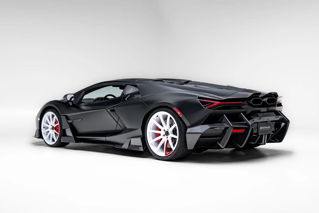 2024 Lamborghini Revuelto - Image 24 of 31