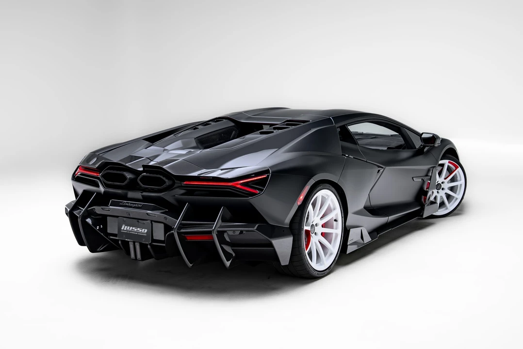 2024 Lamborghini Revuelto - Image 16 of 31