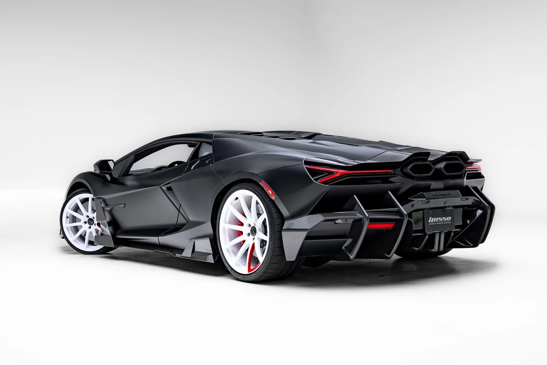 2024 Lamborghini Revuelto - Image 22 of 31