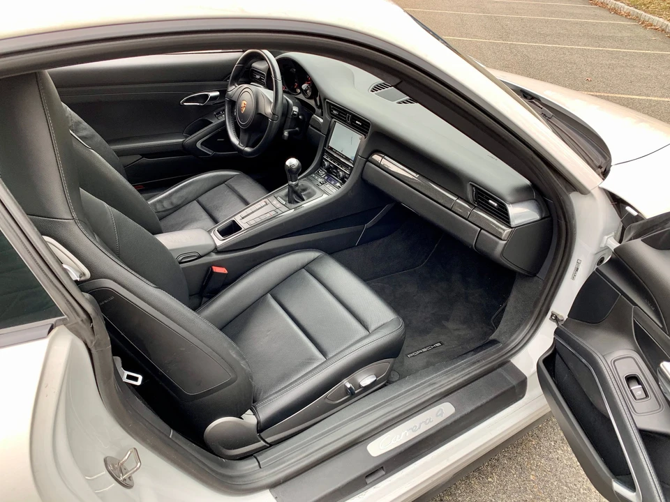 2014 Porsche 991 Carrera 4 - Image 24 of 31