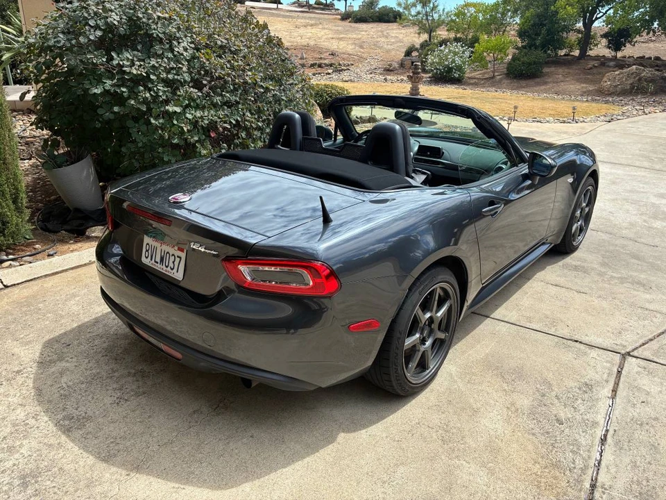 2017 Fiat 124 Spider - Image 5 of 22