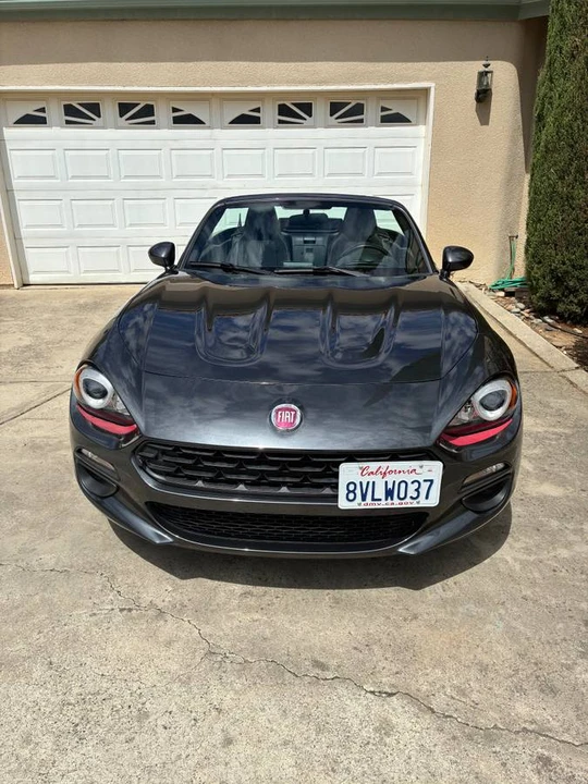 2017 Fiat 124 Spider - Image 2 of 23