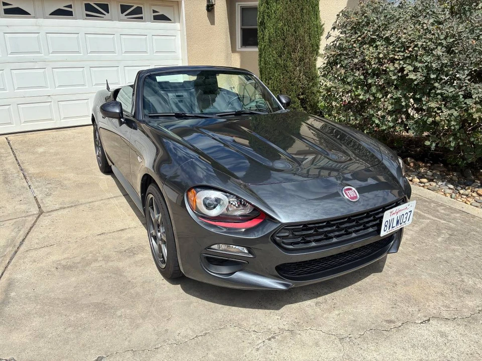 2017 Fiat 124 Spider - Image 3 of 23