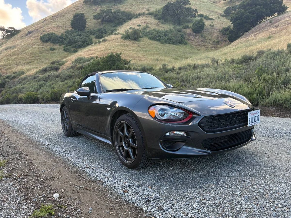 2017 Fiat 124 Spider - Image 21 of 22