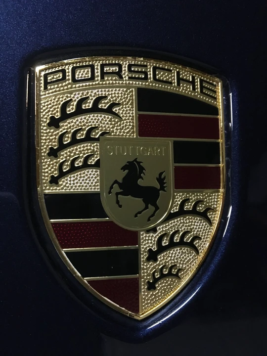 2015 Porsche 981 Cayman - Image 4 of 9