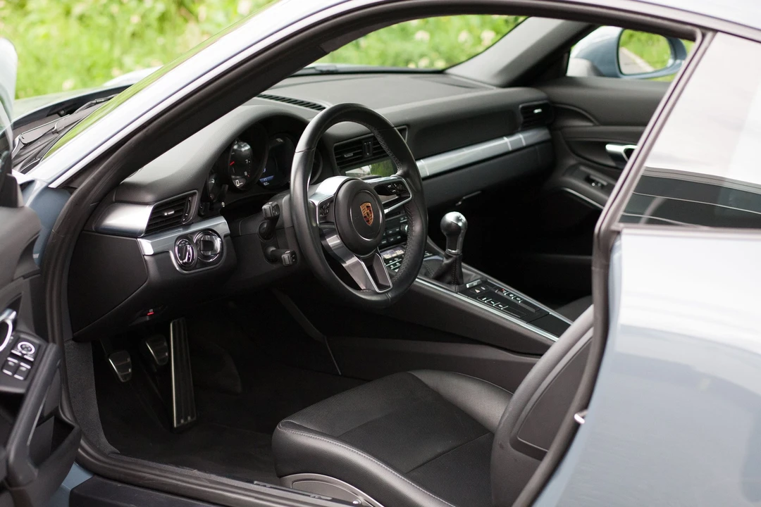2017 Porsche 991 Carrera - Image 7 of 14