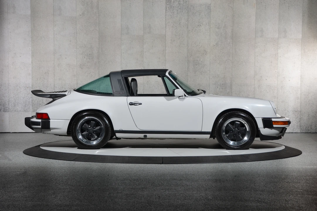 1986 Porsche 911 Carrera 3.2 - Image 10 of 31