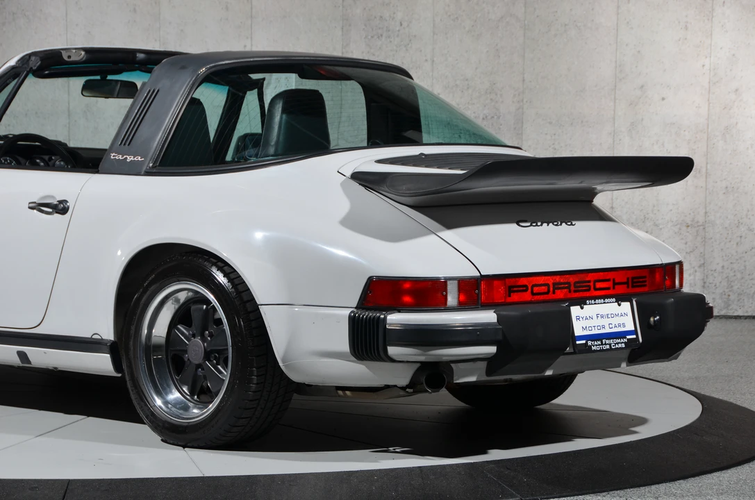 1986 Porsche 911 Carrera 3.2 - Image 21 of 31