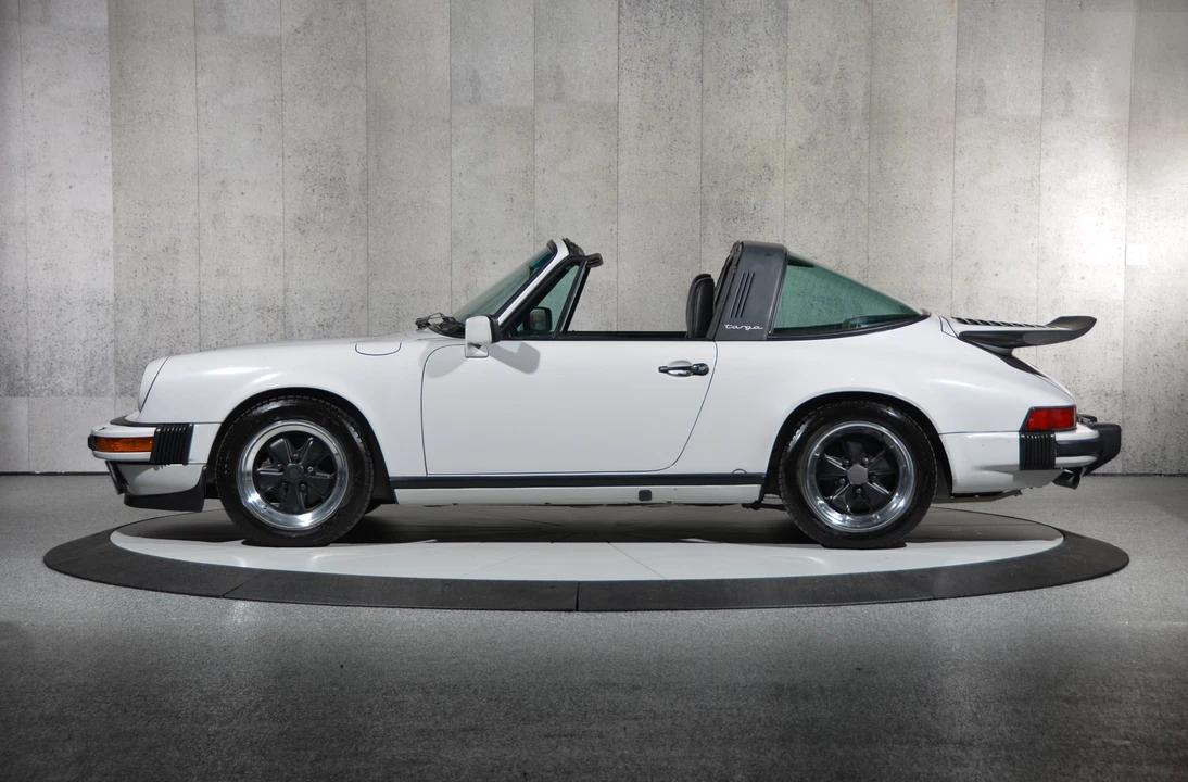 1986 Porsche 911 Carrera 3.2 - Image 3 of 31