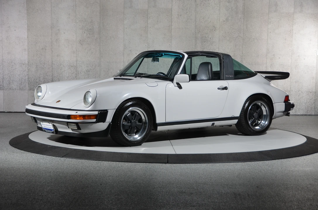 1986 Porsche 911 Carrera 3.2 - Image 2 of 31