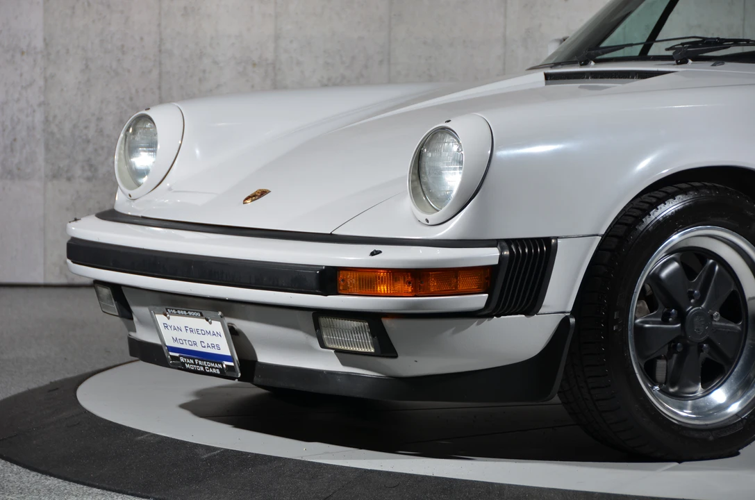 1986 Porsche 911 Carrera 3.2 - Image 15 of 31