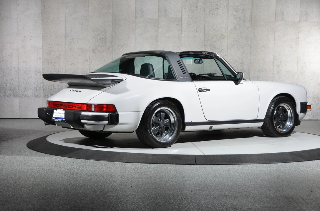 1986 Porsche 911 Carrera 3.2 - Image 7 of 31