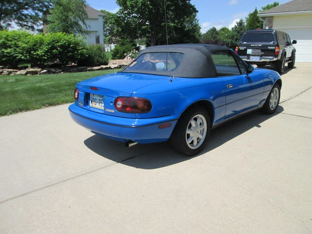 1990 Mazda NA MX-5 Miata - Image 6 of 31